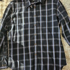 Banana Republic Mens Black, Blue and Brown Dress Shirt